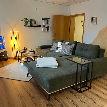 Ferienwohnung Elsterveilchen - 100 M Zur Soletherme ,Kurpark & Theater, Parkplatz Apartament Bad Elster